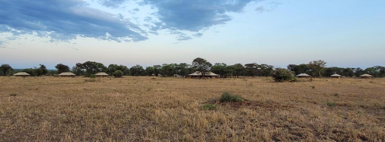 Zawadi Camp Hotel Serengeti Luaran gambar