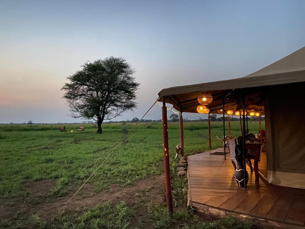 Zawadi Camp Hotel Serengeti Luaran gambar